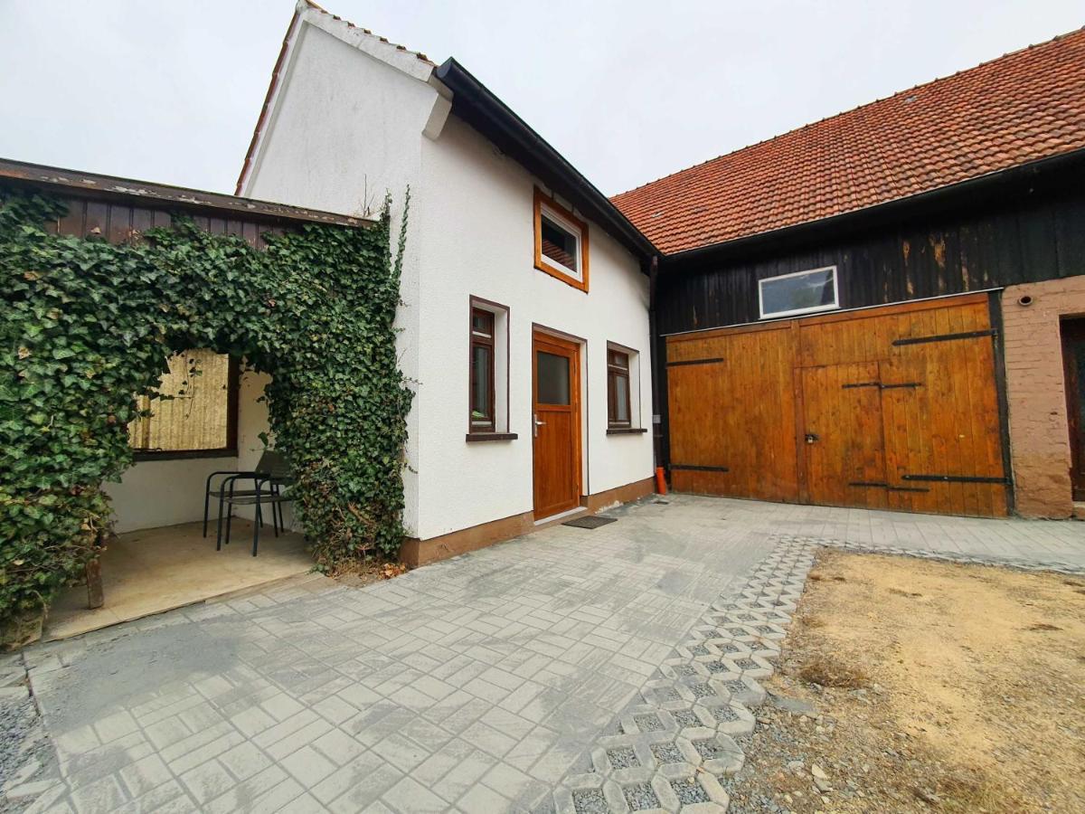 Ferienhaus Rhoener Auszeit Appartement Kaltenwestheim Buitenkant foto